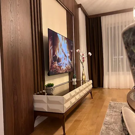 River Walk Sarajevo, Lux شقة